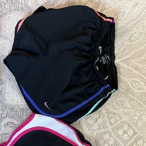 NIKE SHORTS